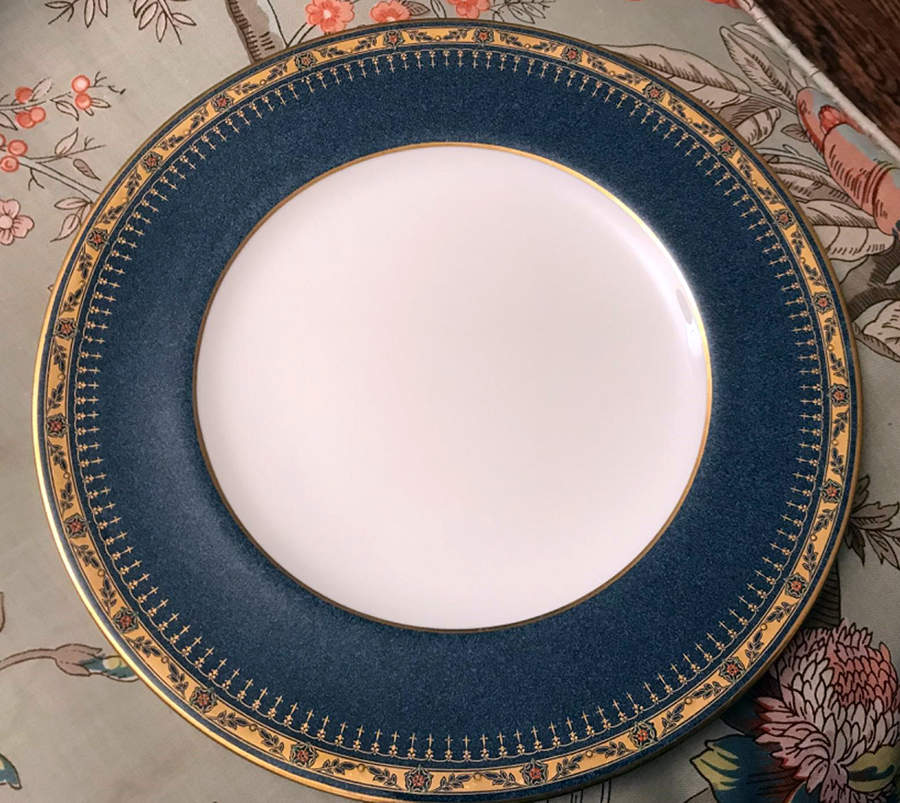 C2542 Dinner Plate by Royal Worcester-1