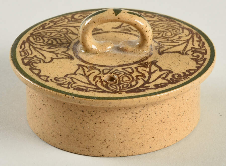 Old Jarvey Lid for Teapot by Royal Doulton-1