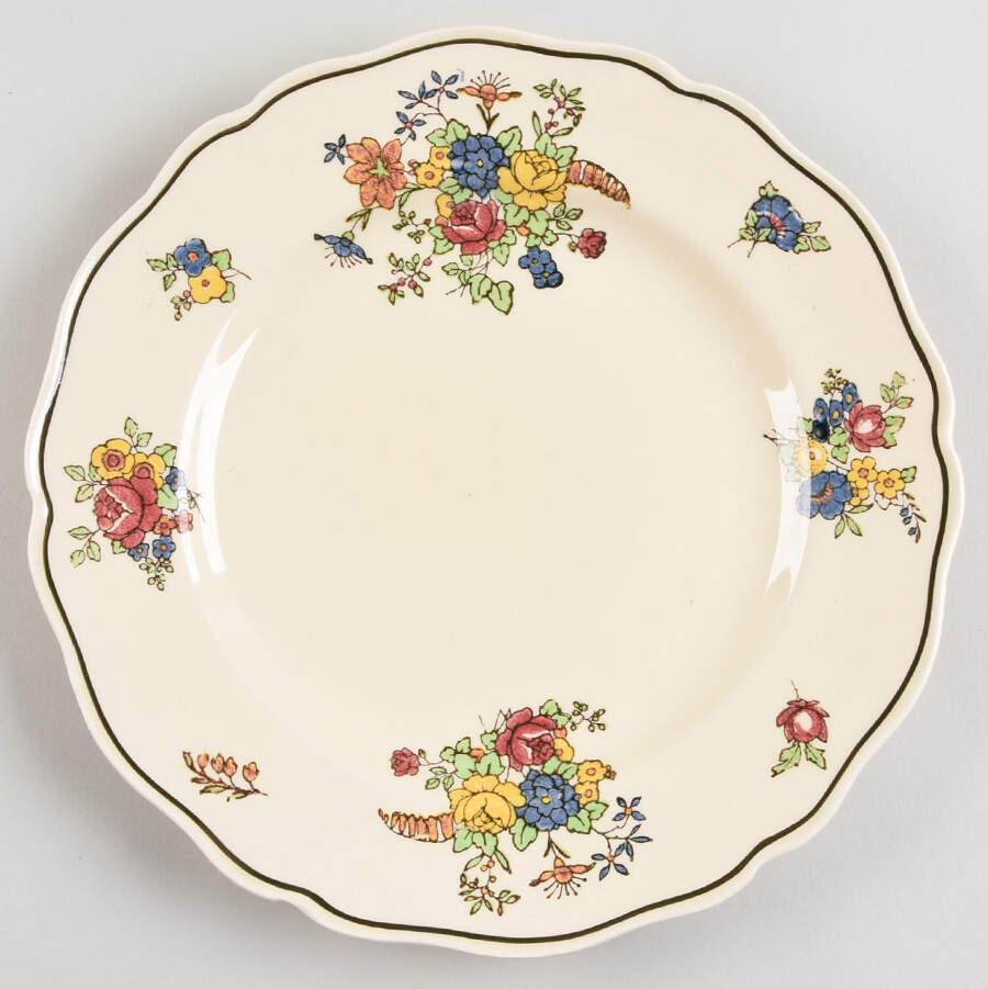 Daventry Luncheon Plate by Royal Doulton-1