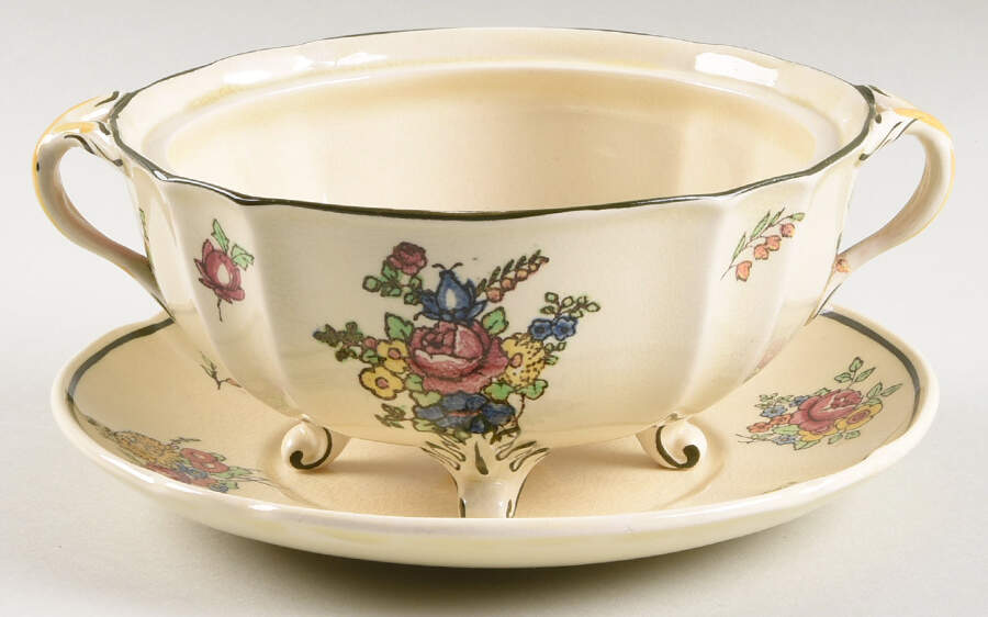 Daventry Round Gravy Boat Underplate by Royal Doulton-1