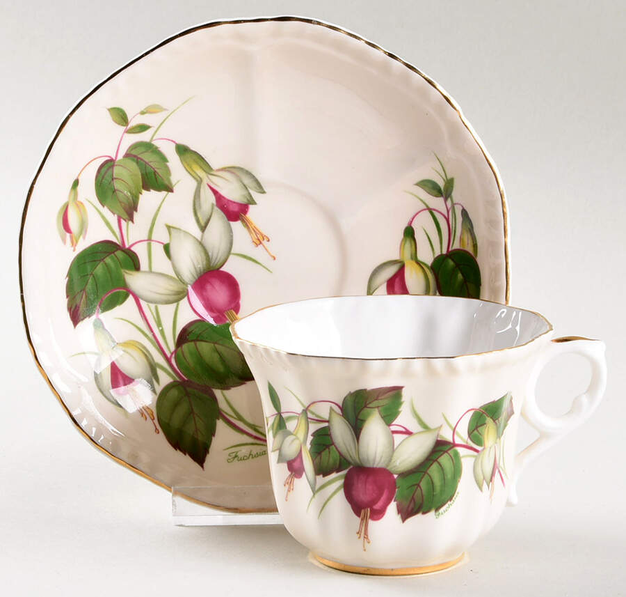 8562 Flat Cup & Saucer Set by Royal Grafton-1
