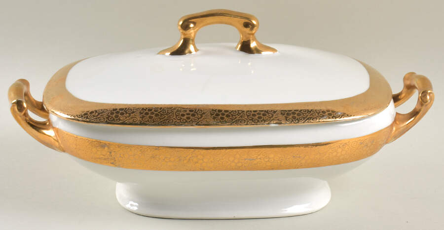 RR6 Rectangular Covered Vegetable by Royal R (Bavaria)-1