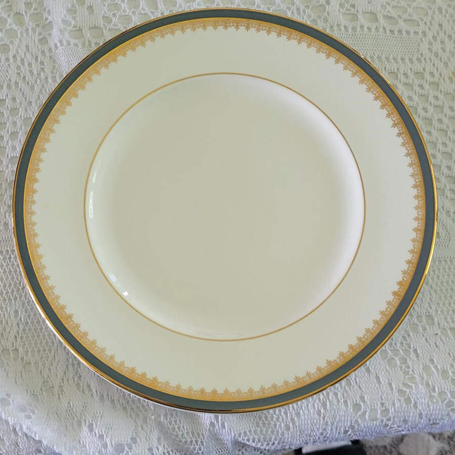 Viscount-Teal Dinner Plate by Royal Grafton-1