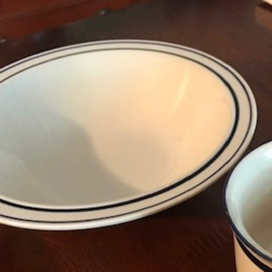 Debonaire Coupe Cereal Bowl by Ranmaru-1