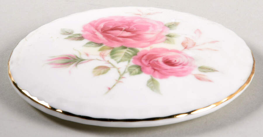 Warwick Castle Rose, The Lid for Round Box by Royal Doulton-1