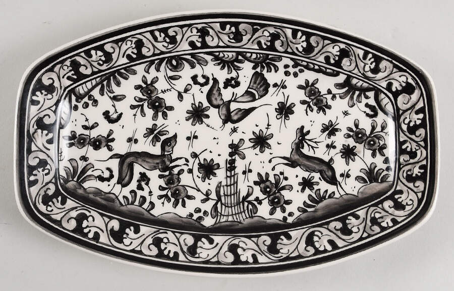 Seventeenth Century (XVII) Black Oblong Tray by Real Ceramica-1