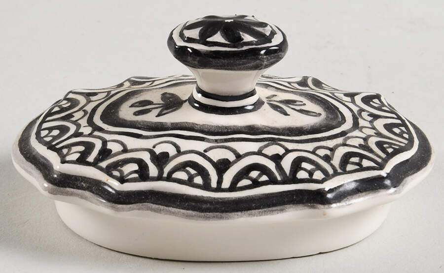 Seventeenth Century (XVII) Black Lid for Sugar Bowl by Real Ceramica-1