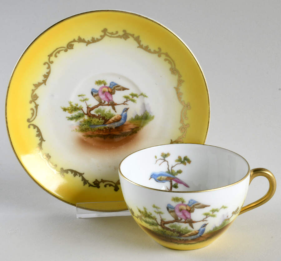 RUD55 Flat Cup & Saucer Set by Rudolstadt-1
