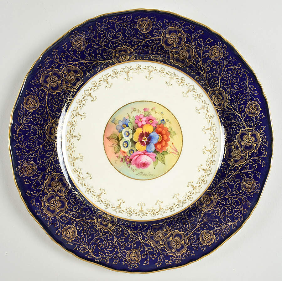 Z1655 Dinner Plate by Royal Worcester-1