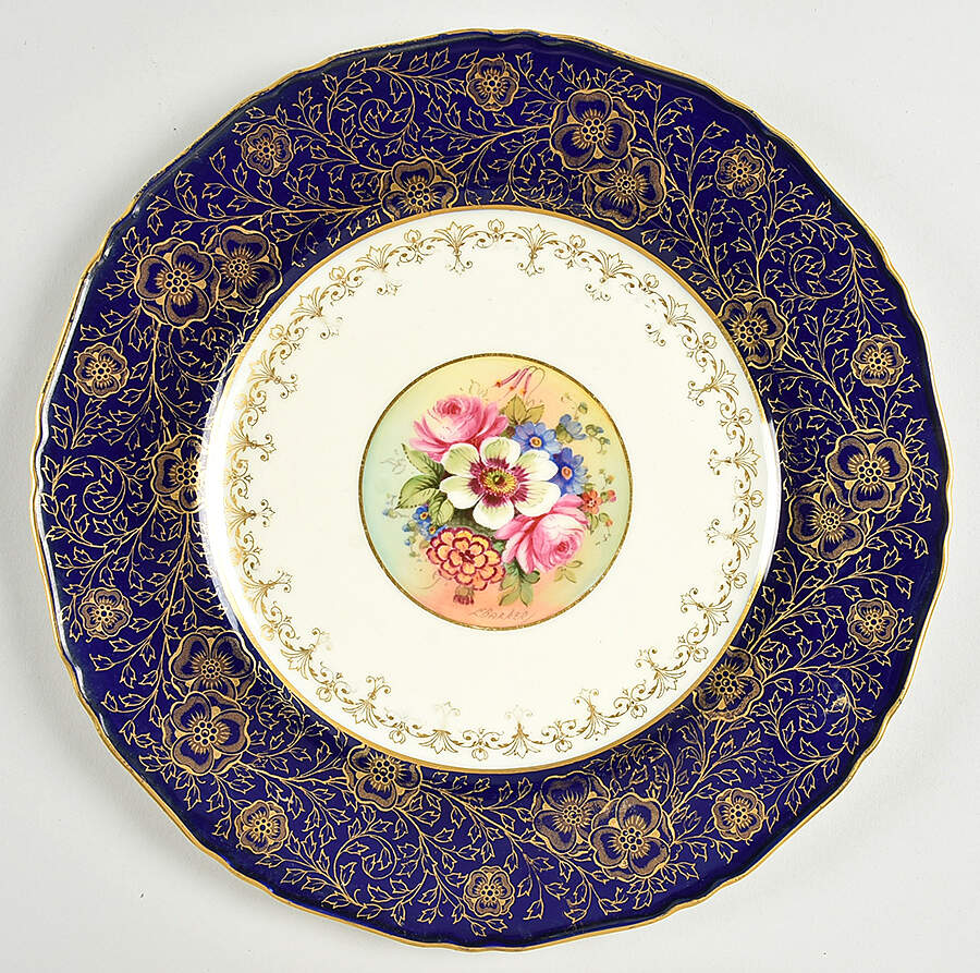 Z1655 Dinner Plate by Royal Worcester-1