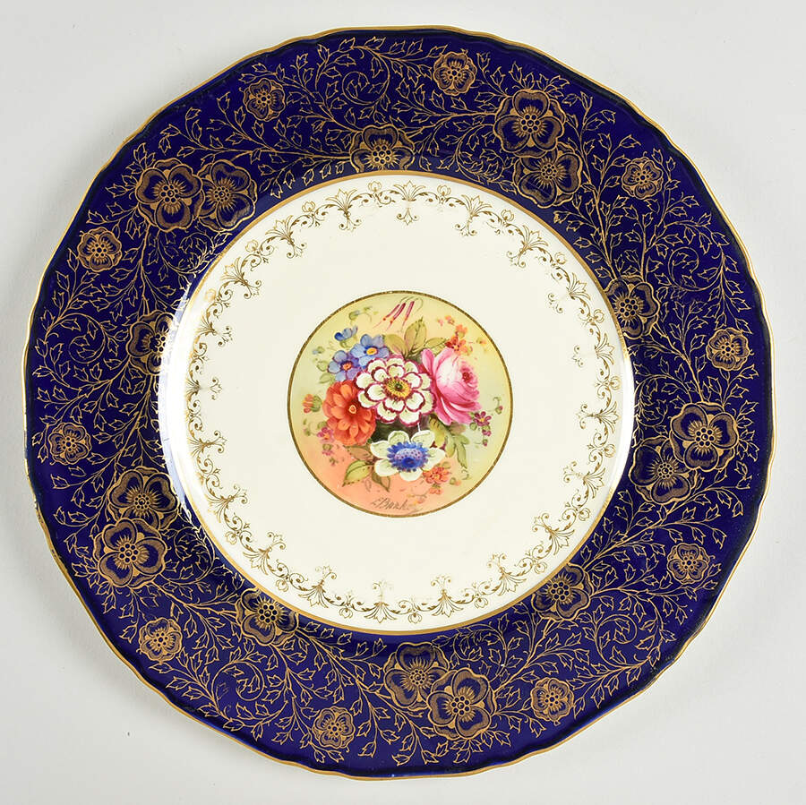 Z1655 Dinner Plate by Royal Worcester-1