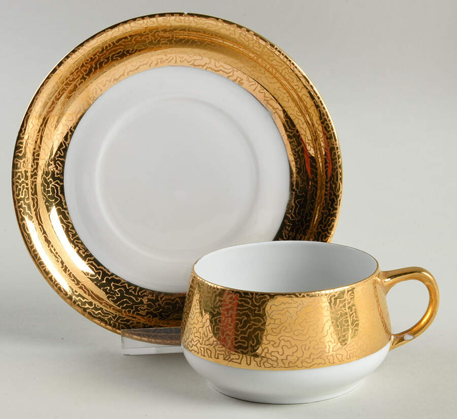 RYB44 Flat Cup & Saucer Set by Royal L B-1