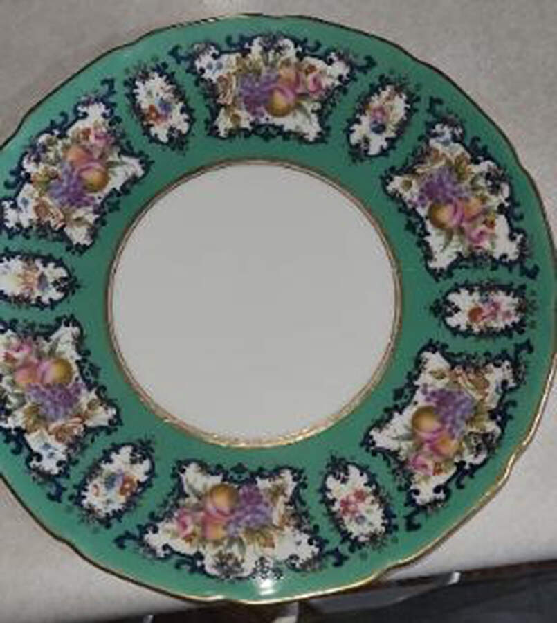 RA9423 Salad Plate by Royal Doulton-1