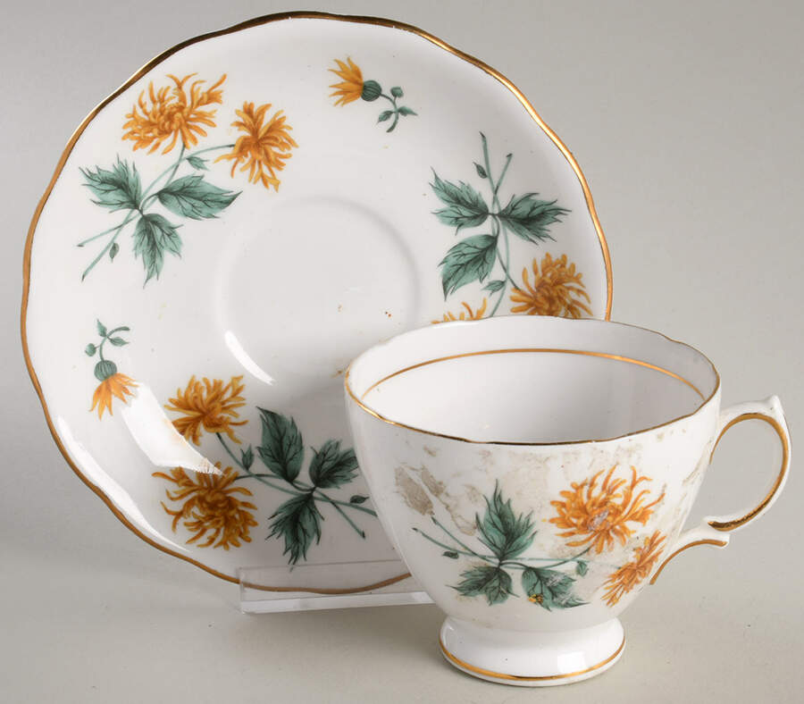 7176 Footed Cup & Saucer Set by Royal Vale-1