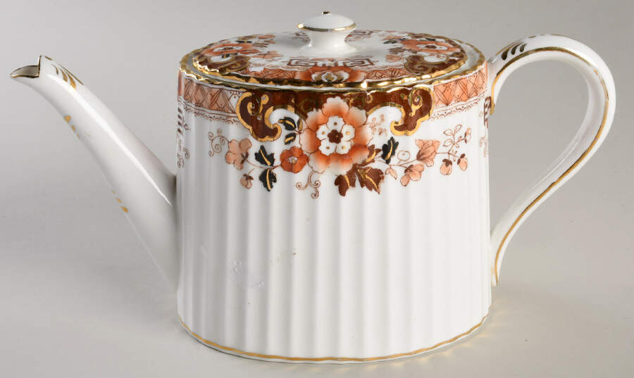 530 Teapot & Lid by Samuel Radford-1