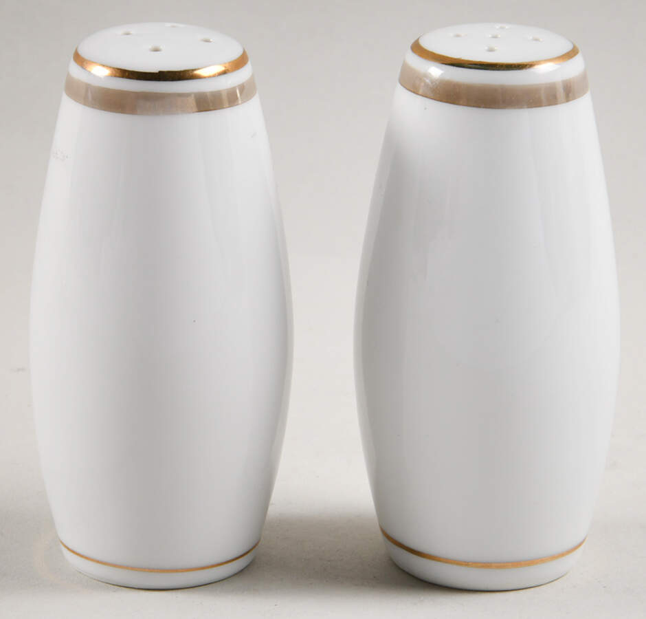 102 Salt & Pepper Set by St Regis-1