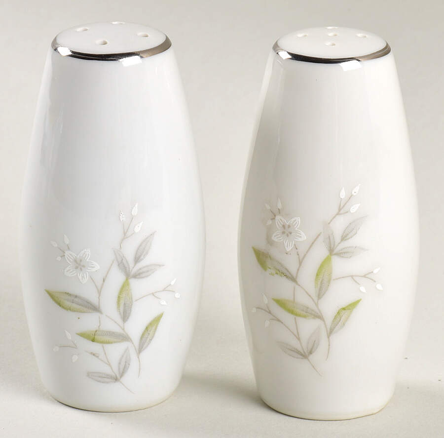 101 Salt & Pepper Set by St Regis-1