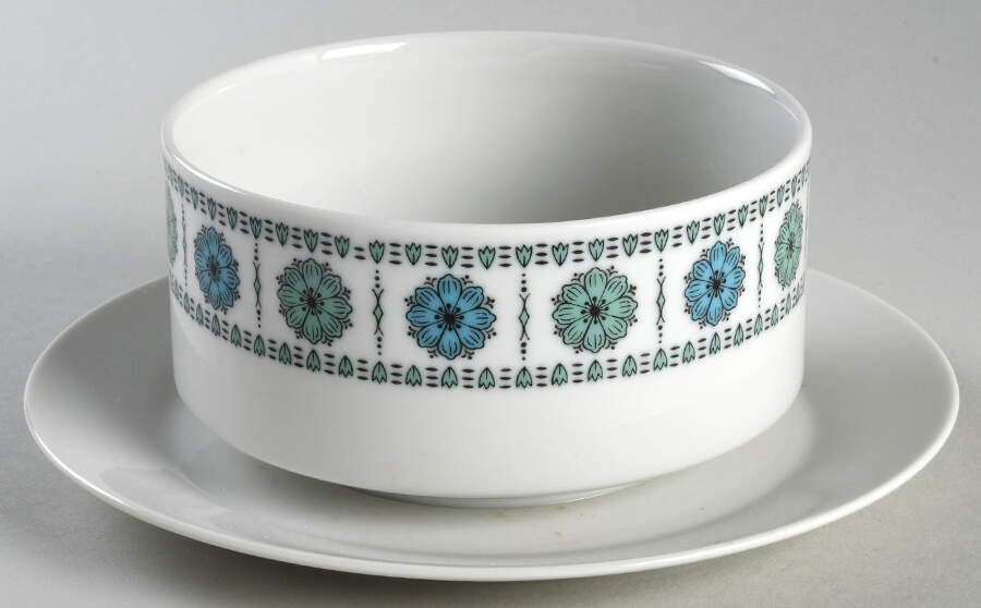 Saturn Gravy Boat with Attached Underplate by Sears-1