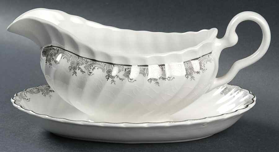 Sylvania Gravy Boat & Underplate by Sovereign Potters-1