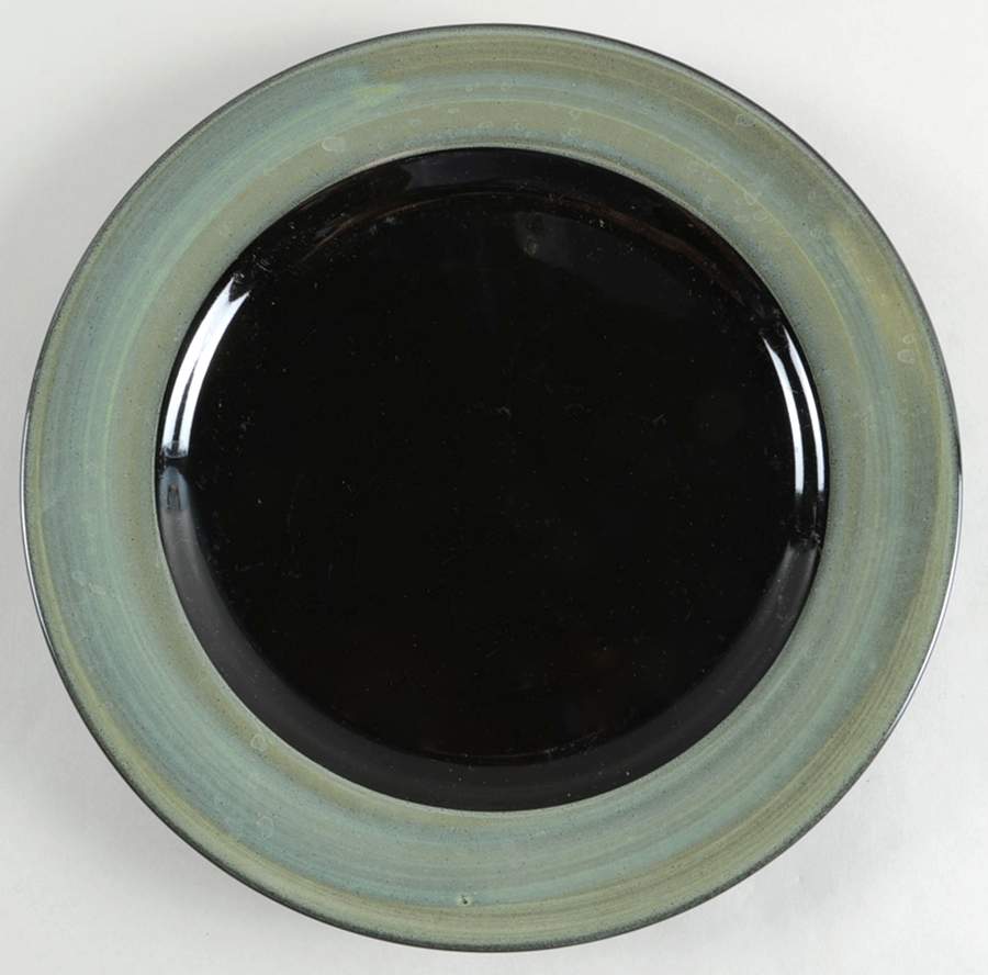 Lustre Dinner Plate by Studio Nova-1