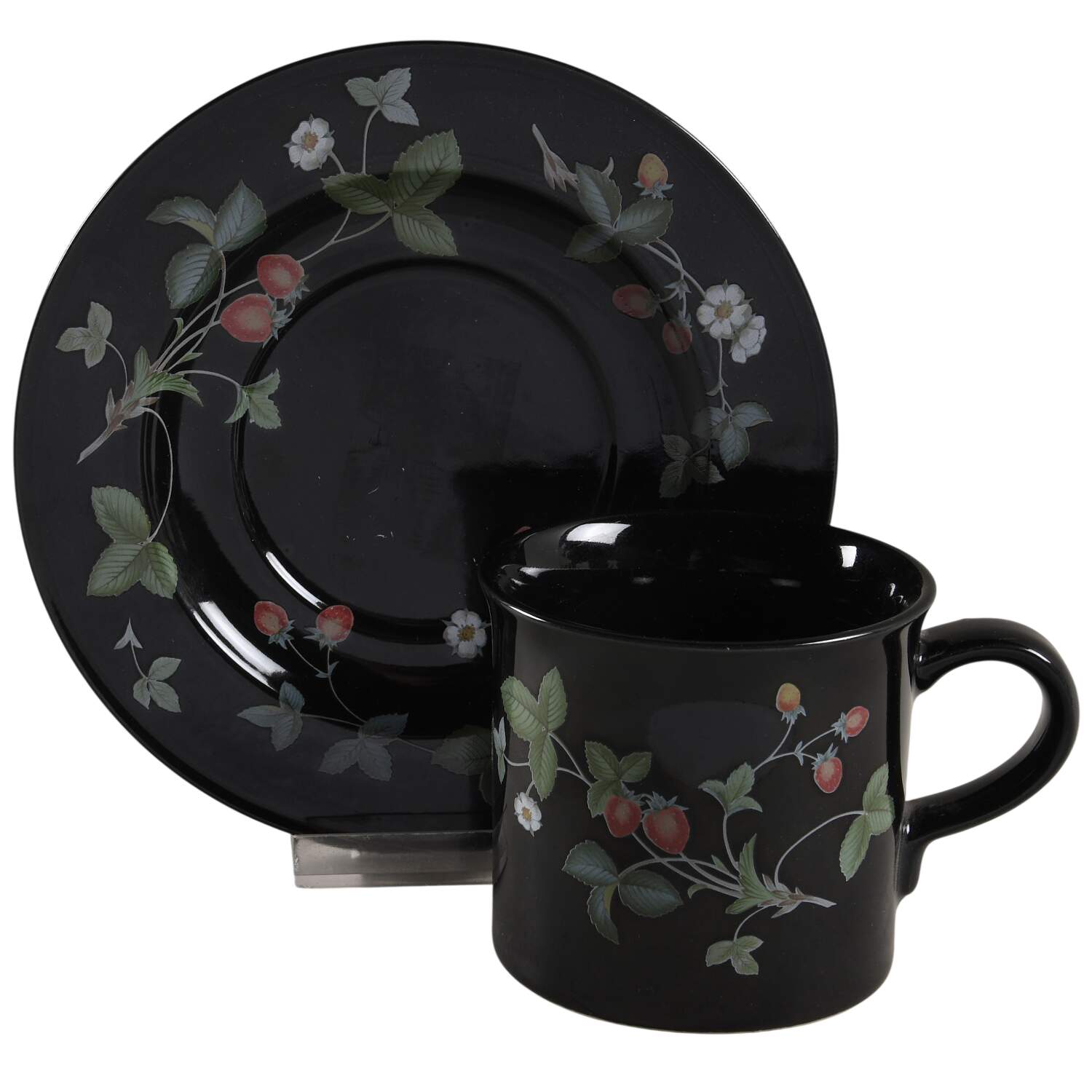 Strawberry Festival Flat Cup & Saucer Set by Savoir Vivre-1