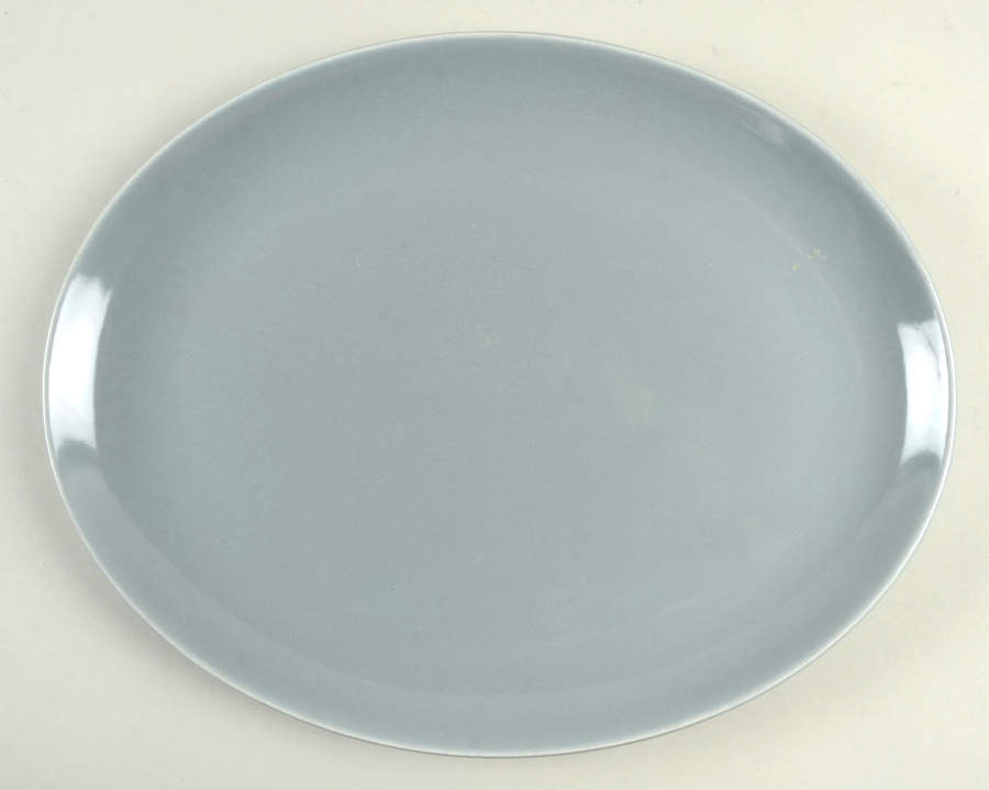 California Modern Gray (Glossy) 13" Oval Serving Platter by Santa Anita-1