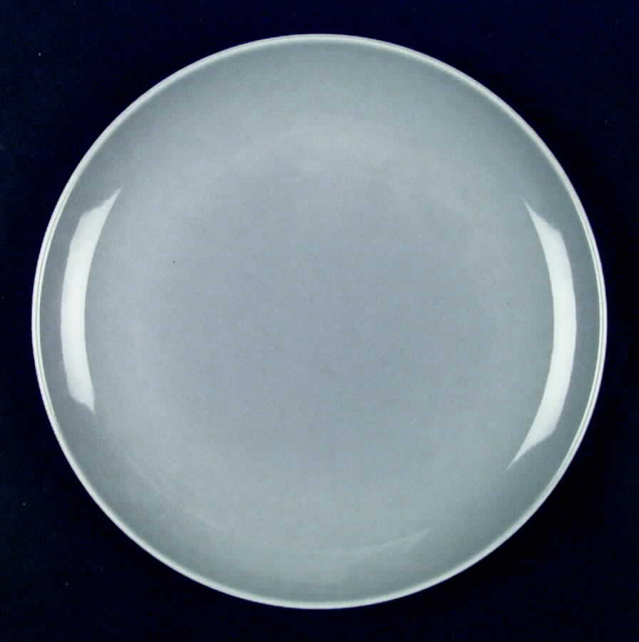California Modern Gray (Glossy) Dinner Plate by Santa Anita-1