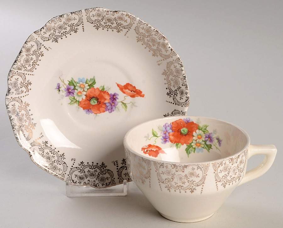 SAB17 Flat Cup & Saucer Set by Sabin-1