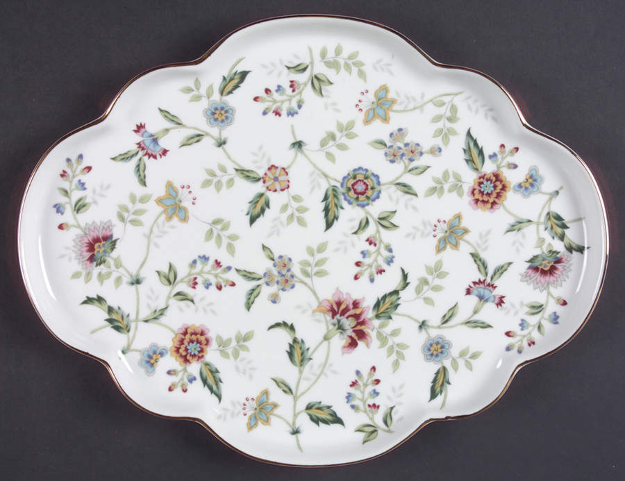 Buckingham 12" Oval Scalloped Tray by Sadek-1