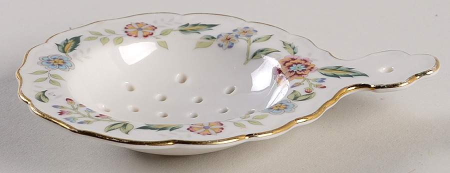 Buckingham Tea Strainer No Bowl by Sadek-1
