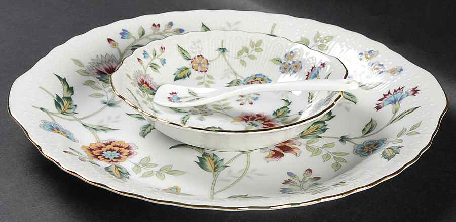Buckingham (3pc) Party Serving/Chip & Dip-Plate, Bowl & Spoon by Sadek-1