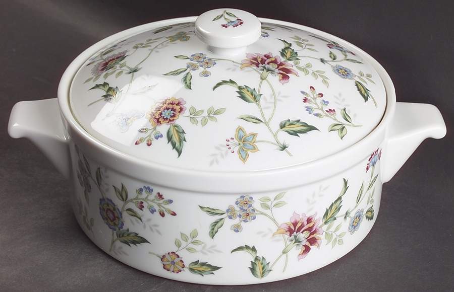 Buckingham 2 Qt Round Covered Casserole by Sadek-1