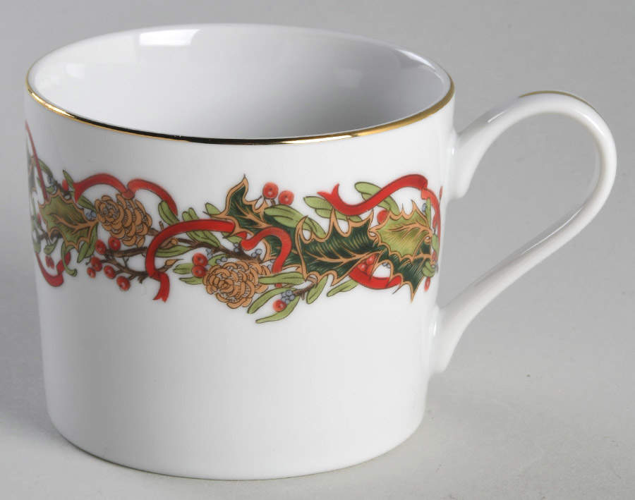 Christmas Garland Flat Cup by Sadek-1