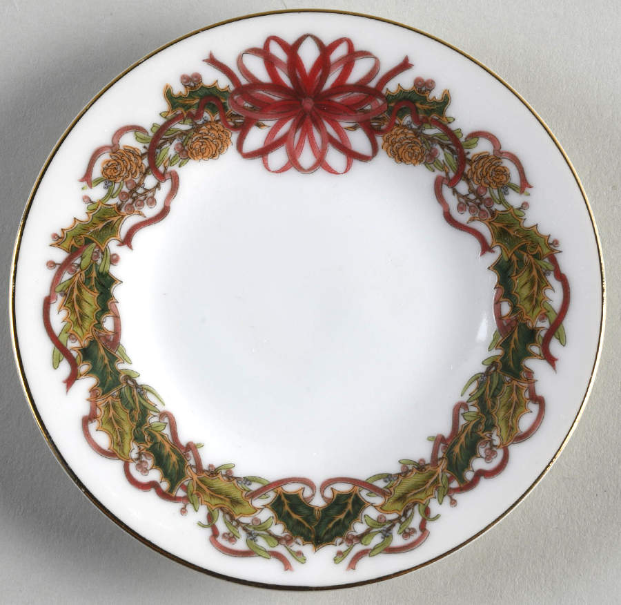 Christmas Garland Saucer for Demitasse Cup by Sadek-1
