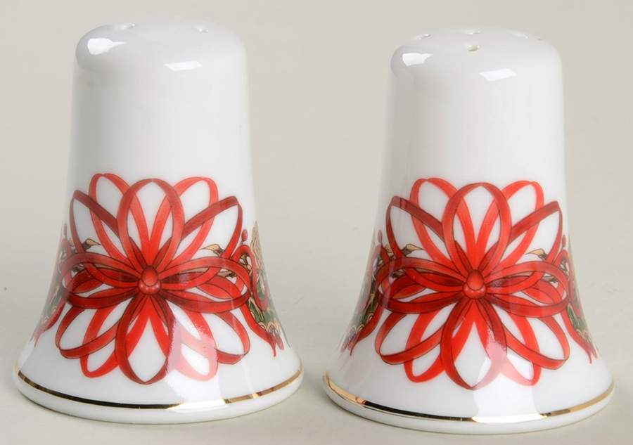 Christmas Garland Salt & Pepper Set by Sadek-1