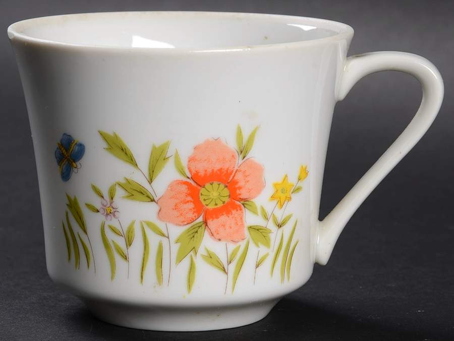 Country Flowers Flat Cup by Sadek-1