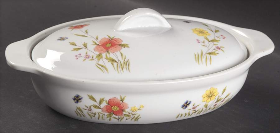 Country Flowers 1.5 Pint Oval Covered Casserole by Sadek-1