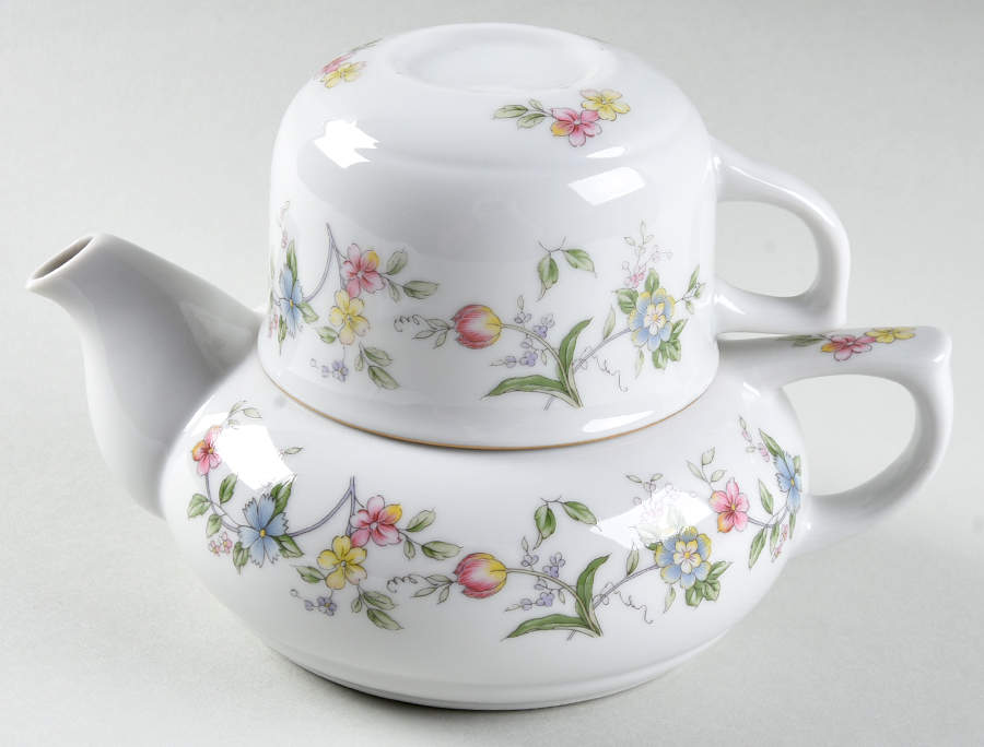 Corona (Gold Trim) Individual Teapot & Lid with Cup by Sadek-1