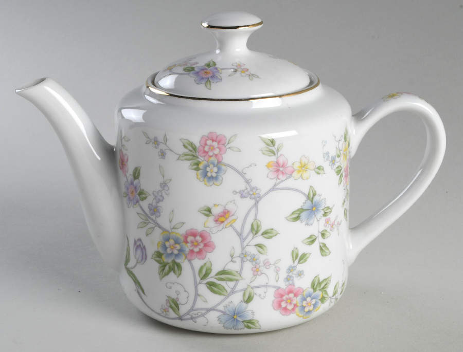 Corona (Gold Trim) Teapot & Lid by Sadek-1