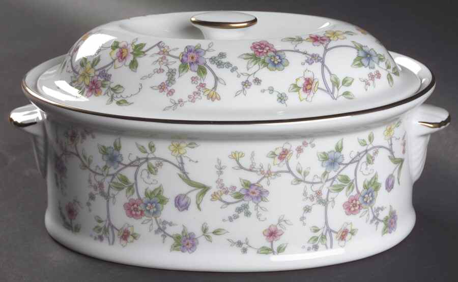 Corona (Gold Trim) 2 Quart Oval Covered Casserole by Sadek-1