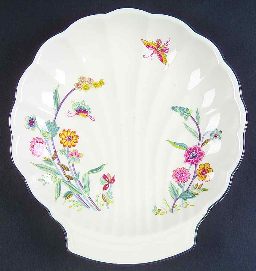 Jardin Shell Shaped Dish by Sadek-1