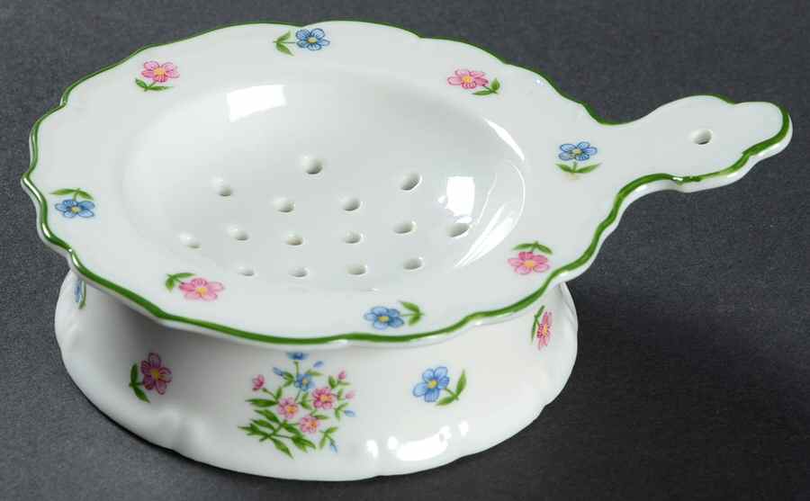 Petite Fleur Tea Strainer & Bowl by Sadek-1