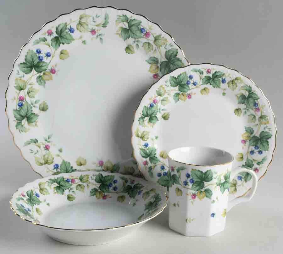 Vineyard 4 Piece Place Setting by Sadek-1