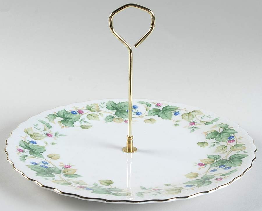Vineyard Round Serving Plate with Handle (DP) by Sadek-1