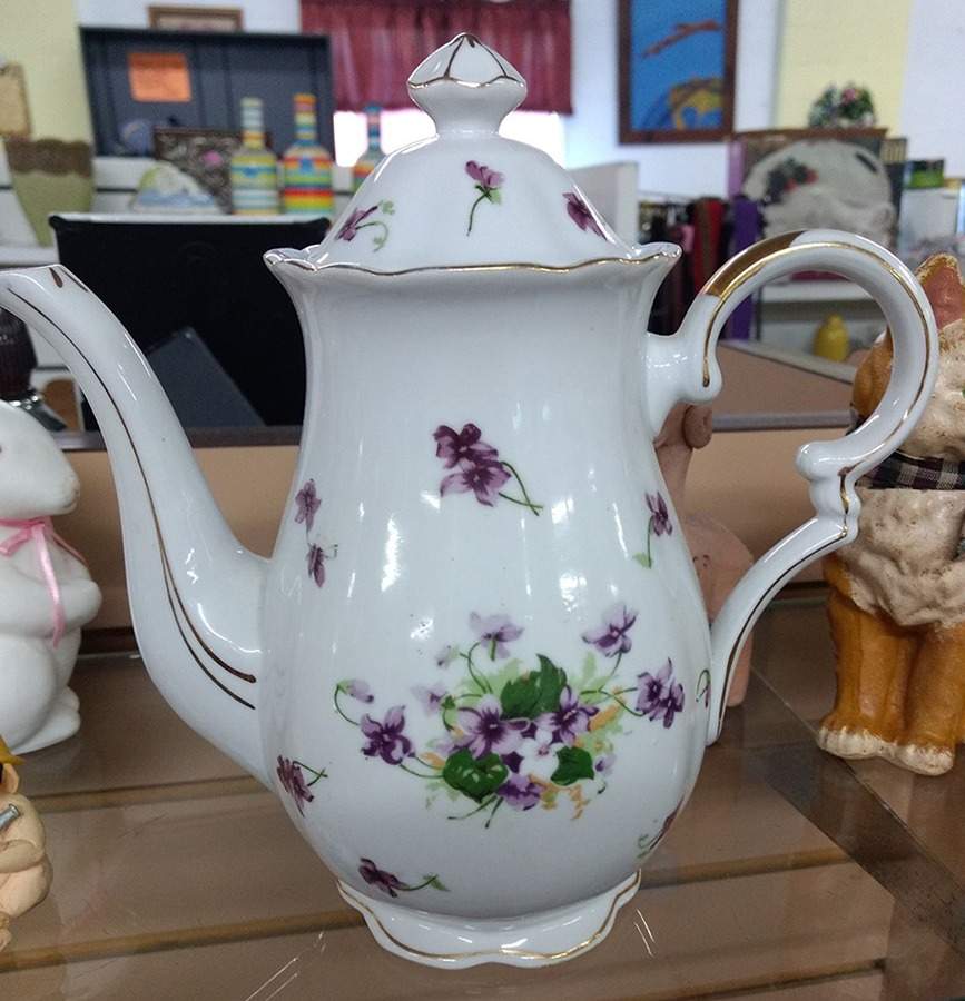 Sweet Violet Coffee Pot & Lid by Saji-1