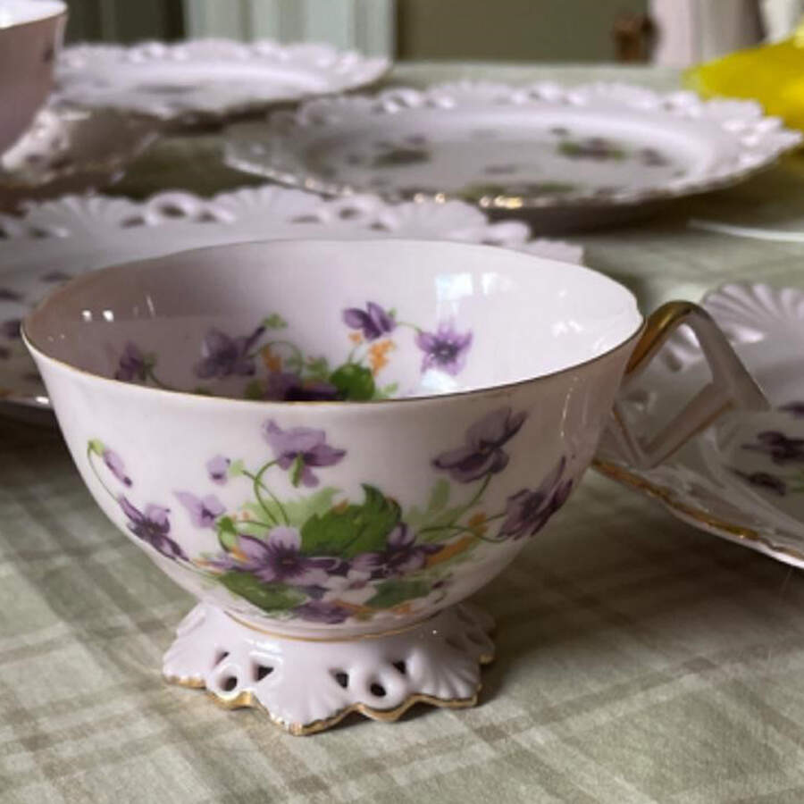 Sweet Violet Footed Cup & Saucer Set by Saji-1