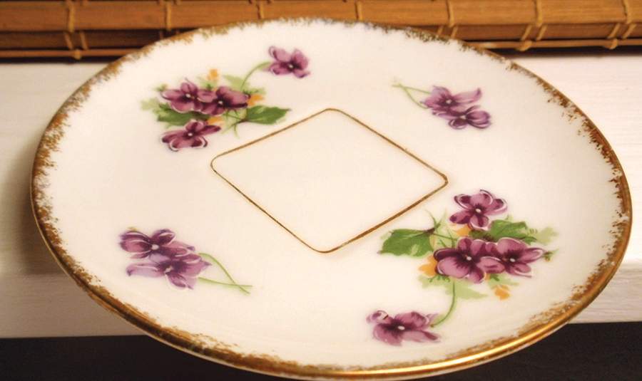 Sweet Violet Saucer for Chocolate Cup by Saji-1