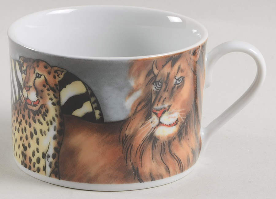 La Menagerie Flat Cup by Sakura-1