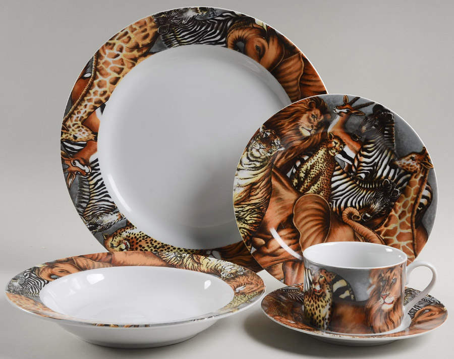 La Menagerie 5 Piece Place Setting by Sakura-1
