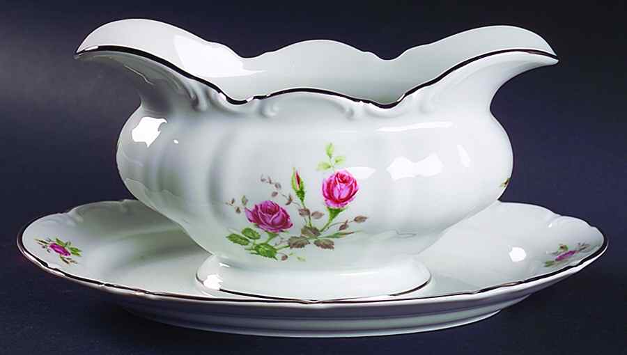 Heirloom Gravy Boat with Attached Underplate by Saladmaster-1